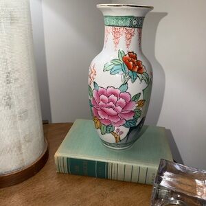 Vintage Chinese Famille Rose Peony Vase